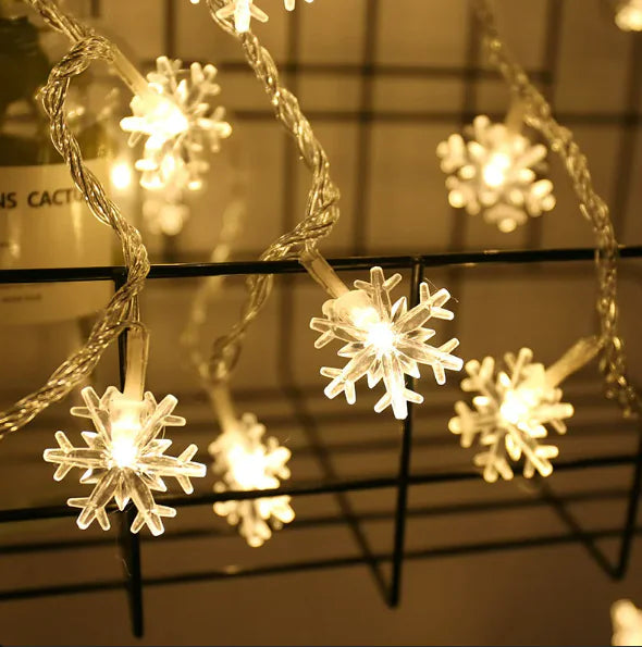 Snowflake String Light Garland for Winter & Christmas Decor