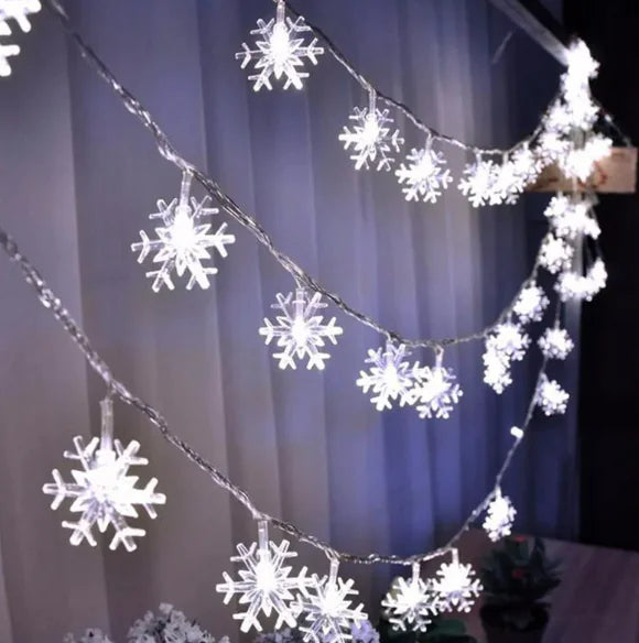 Snowflake String Light Garland for Winter & Christmas Decor